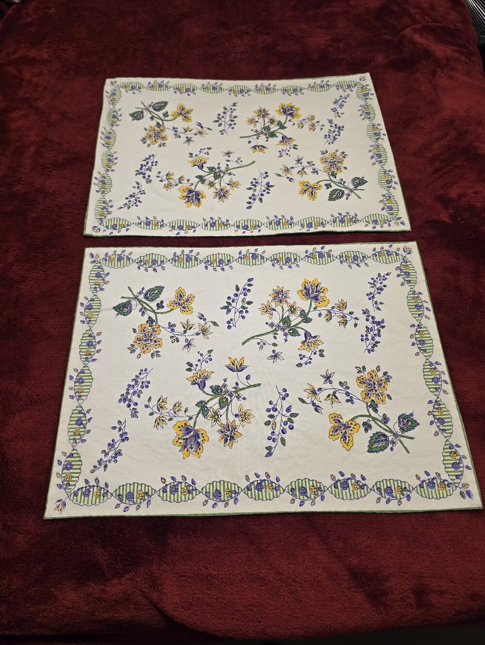 April Cornell Cream Placemats with Faint Green Floral Motif